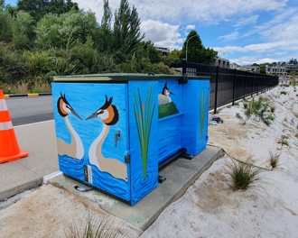 Location: Wanaka Waterfront Artist: Chrissy Wickes, Upper Clutha Arts Society
